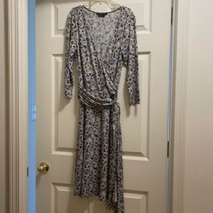 Geometric pattern wrap dress